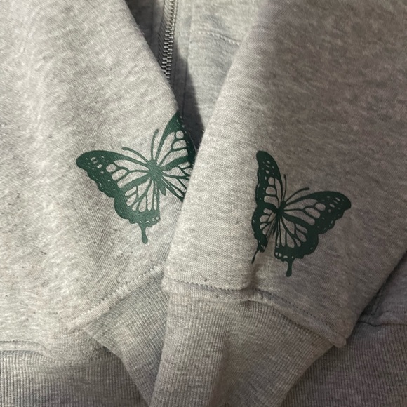 grey jacket - Picture 2 of 5